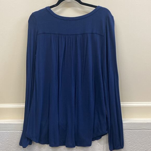 Lilly Pulitzer women’s size medium navy pajama top - Picture 5 of 5